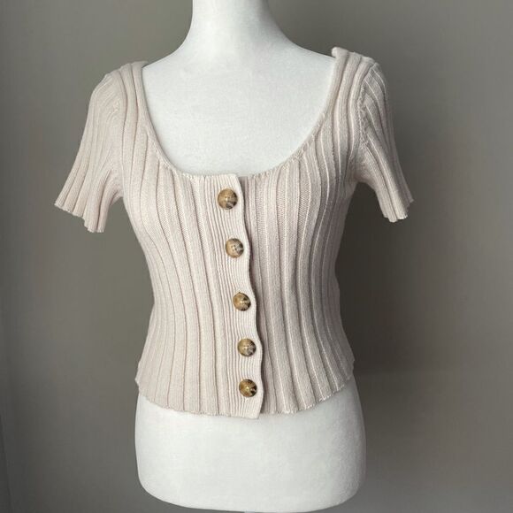 Forever 21 Button Up Short Sleeved Sweater - Picture 1 of 7